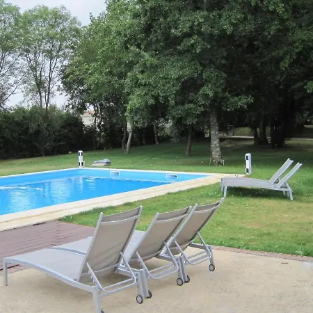 Charming On Estate 1880 With Pool At The Foot Of The Pyrenees Prázdninový dům *
