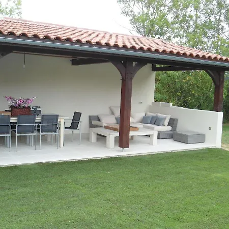 Charming On Estate 1880 With Pool At The Foot Of The Pyrenees *